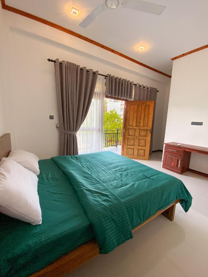 The Reef Resort Нилавели Экстерьер фото